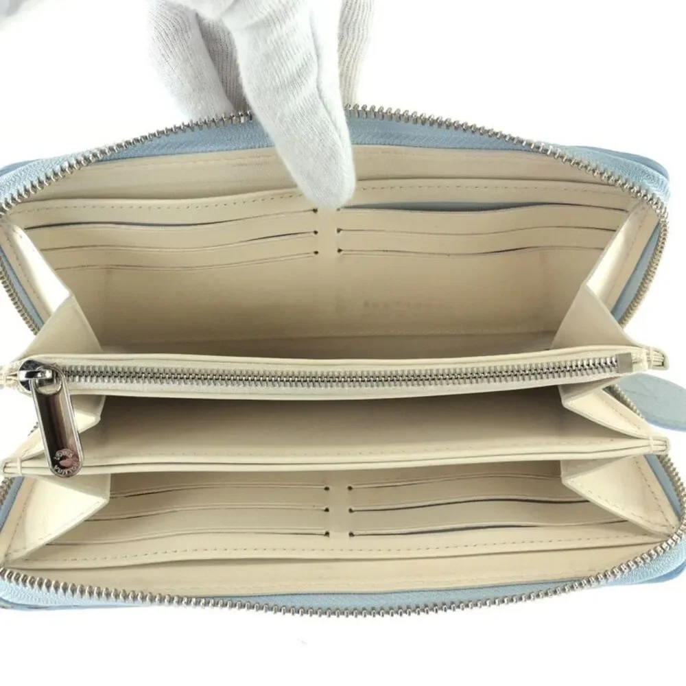 Louis Vuitton Zippy Wallet Monogram Mahina